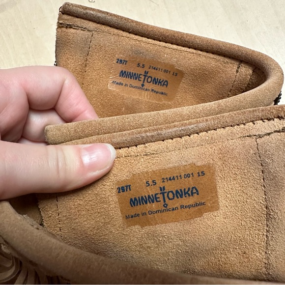 Minnetonka Tan Fringe Moccasin - Picture 3 of 12